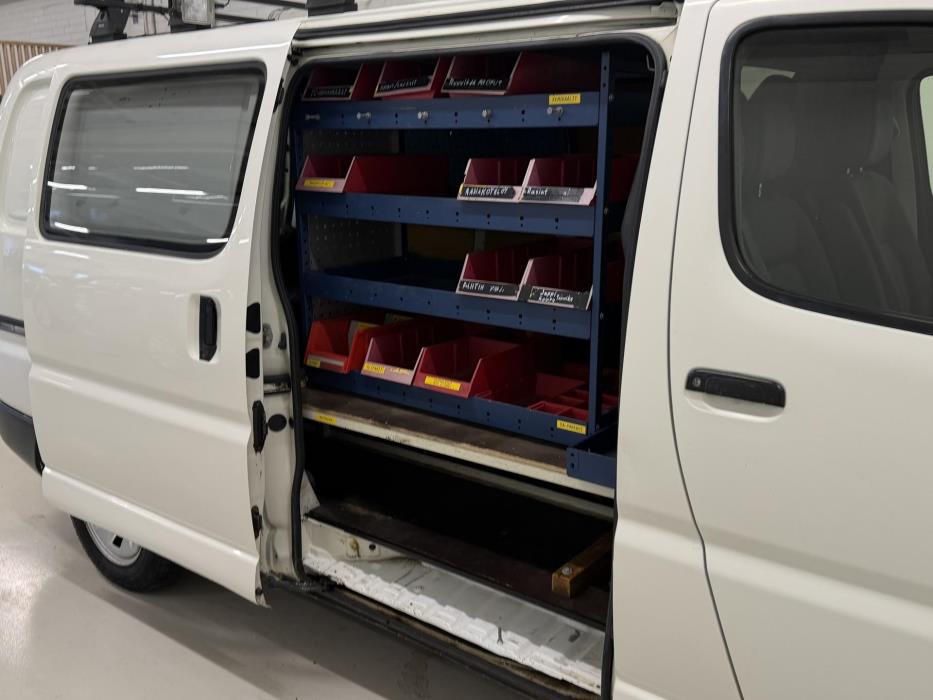 TOYOTA HIACE 2008