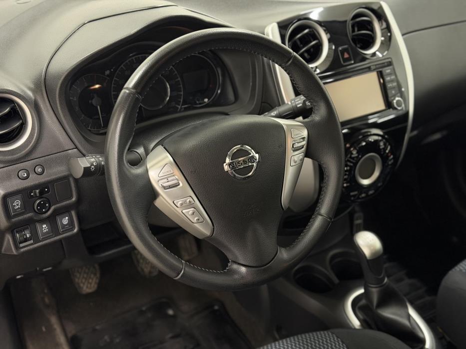 NISSAN Note 2015