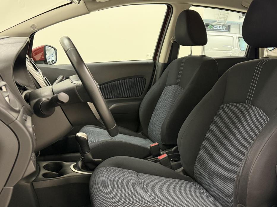 NISSAN Note 2015