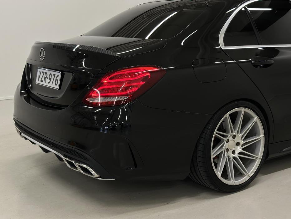 MERCEDES-BENZ C 2015