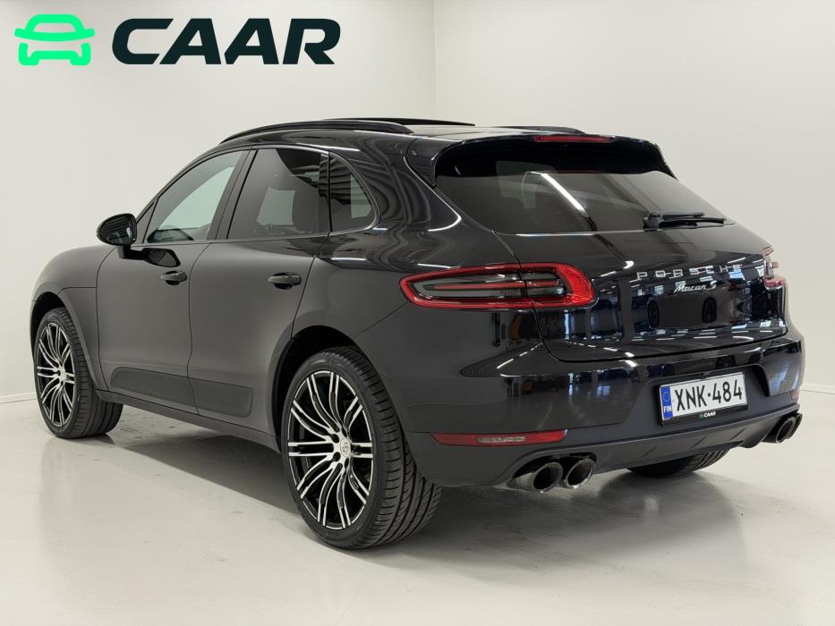 PORSCHE Macan 2015