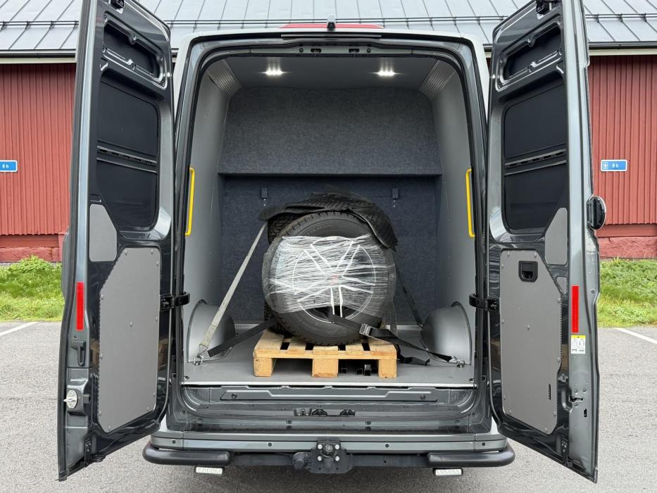VOLKSWAGEN Crafter 2024