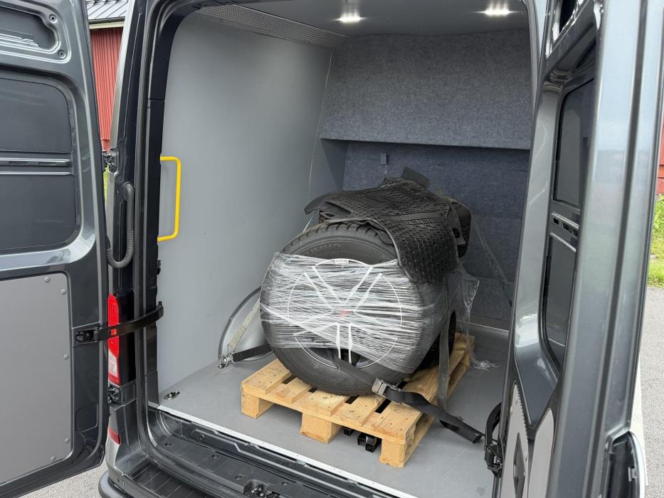 VOLKSWAGEN Crafter 2024