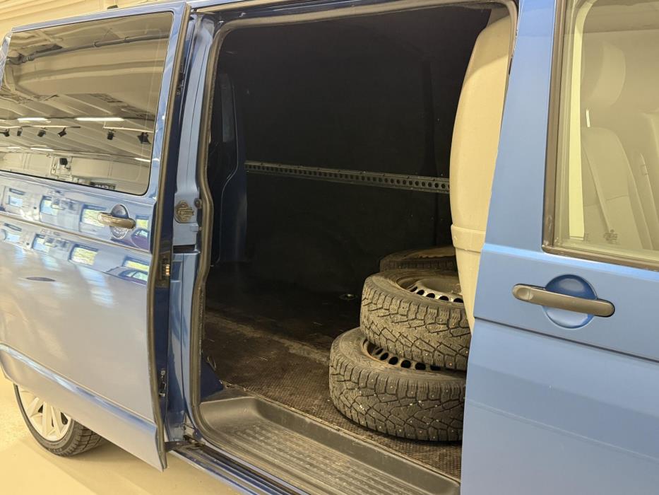 VOLKSWAGEN Transporter 2013