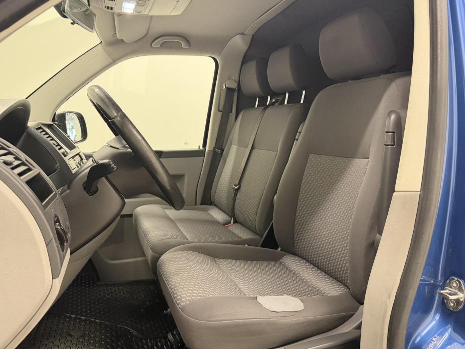 VOLKSWAGEN Transporter 2013