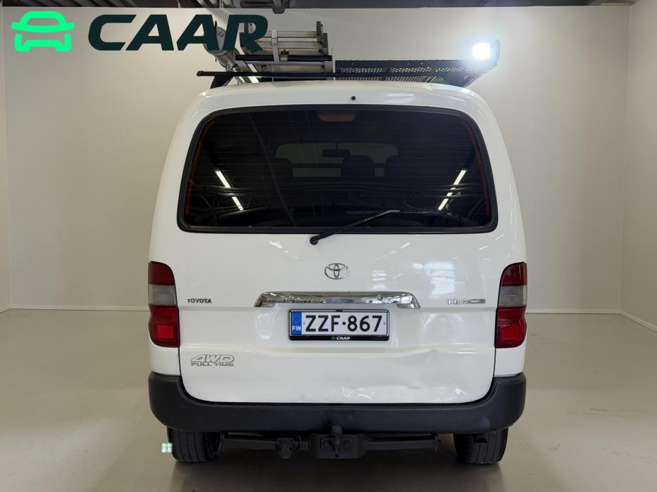 TOYOTA Hiace 2012