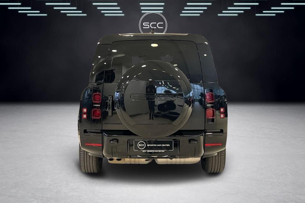 Land Rover Defender 2025