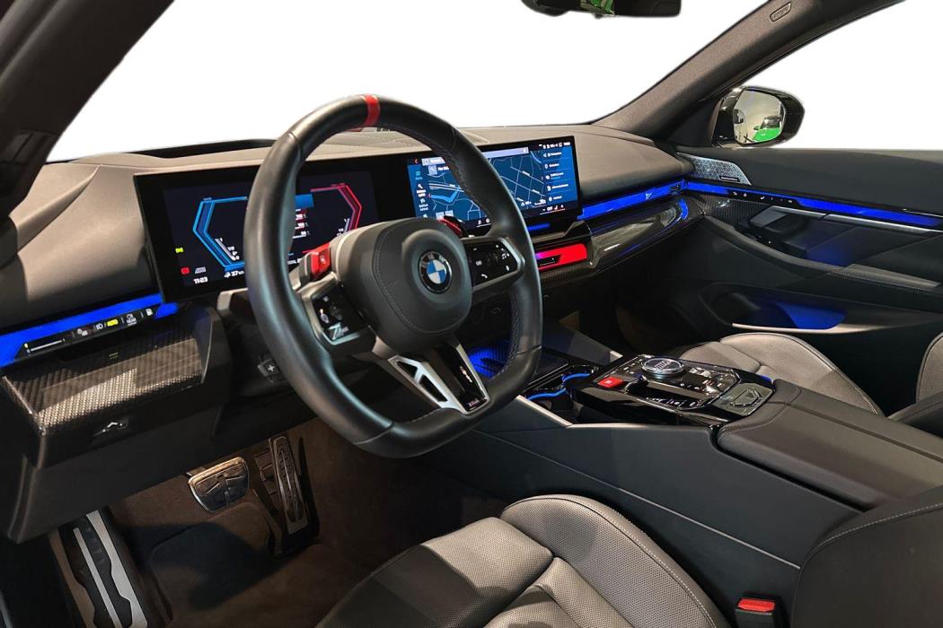 BMW M5 2025