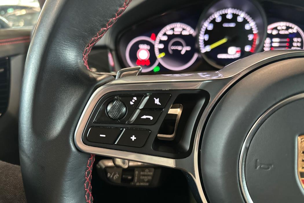 Porsche Cayenne 2023