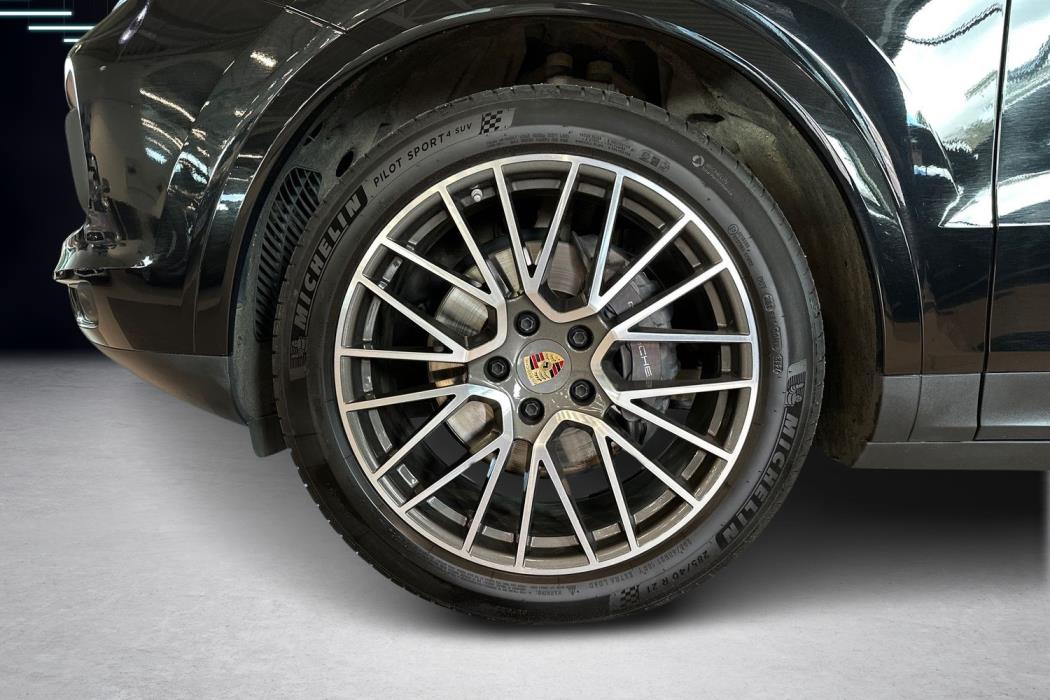 Porsche Cayenne 2023