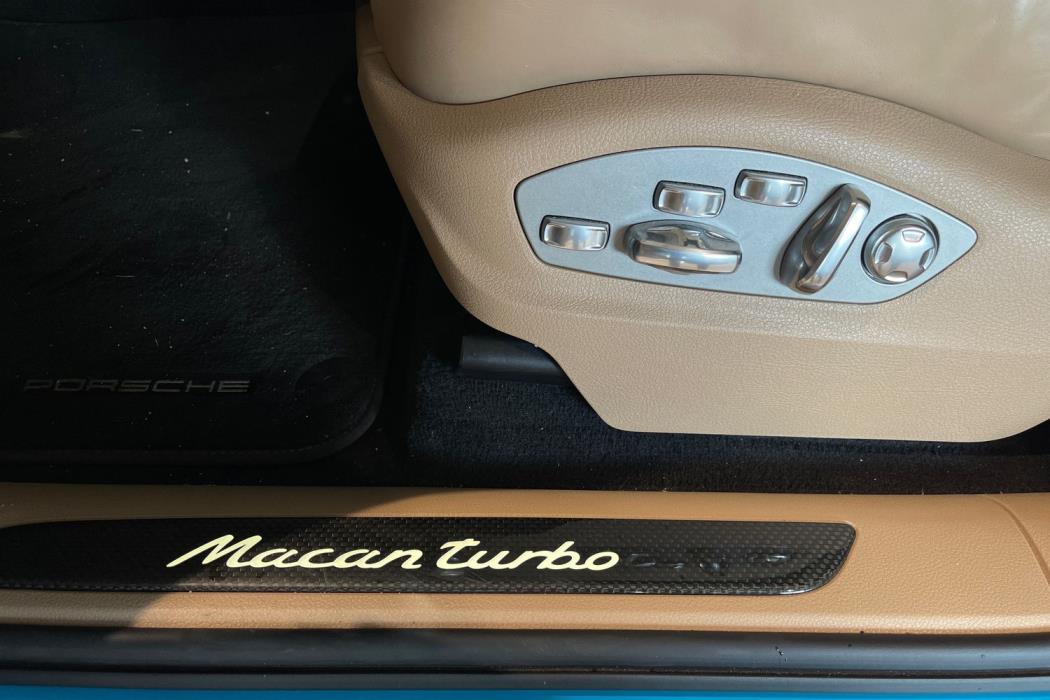Porsche Macan 2020