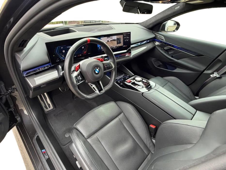 BMW M5 2025