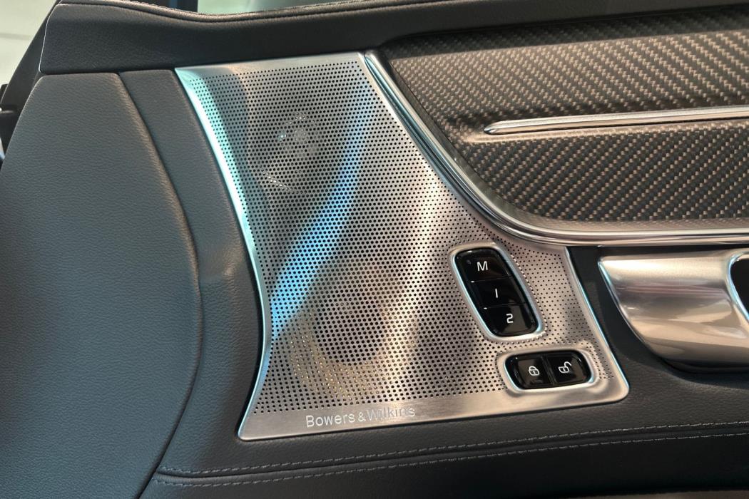 Polestar 1 2021