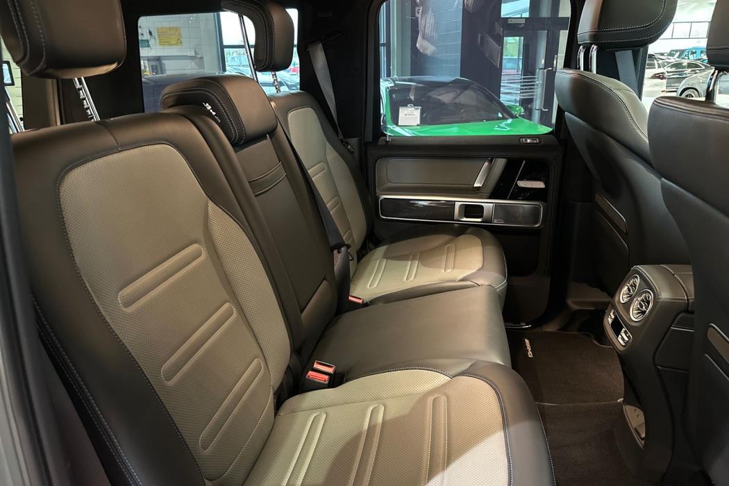 Mercedes-Benz G 2025