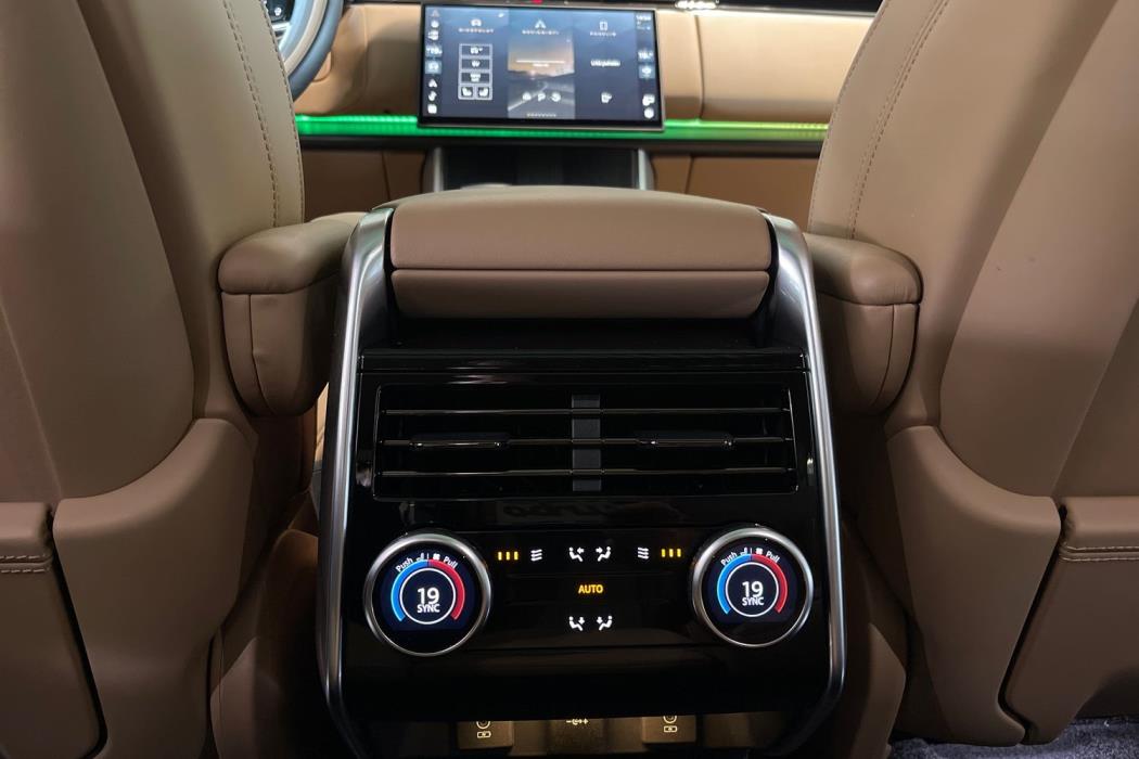 Land Rover Range Rover 2026