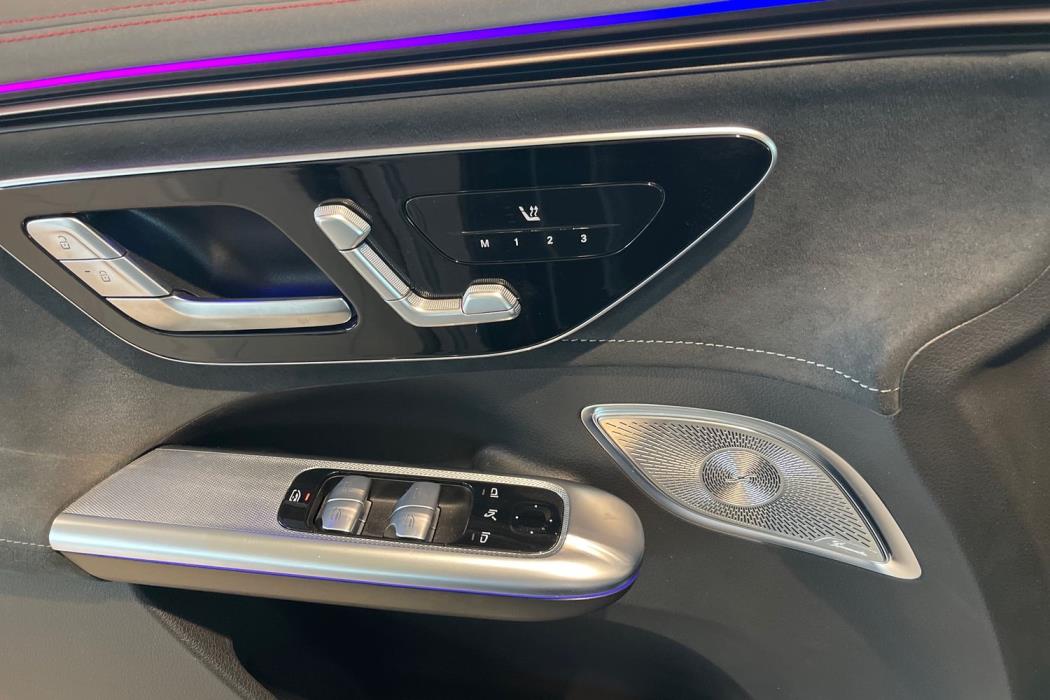 Mercedes-Benz EQE SUV 2023