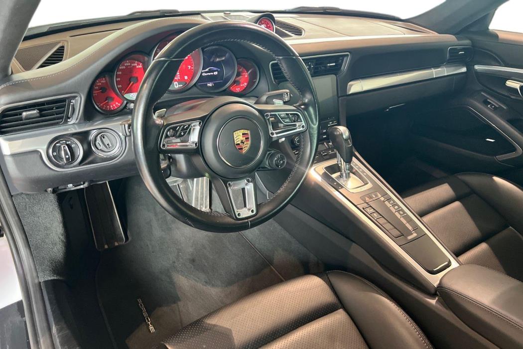 Porsche 911 2016