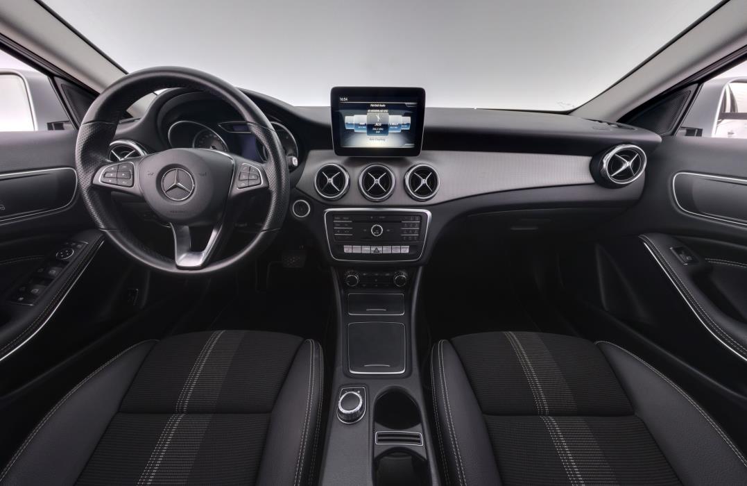 Mercedes-Benz GLA 2020