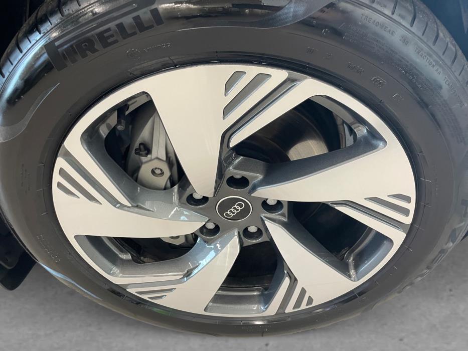 Audi Q6 2025