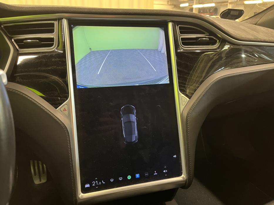 Tesla Model S 2016