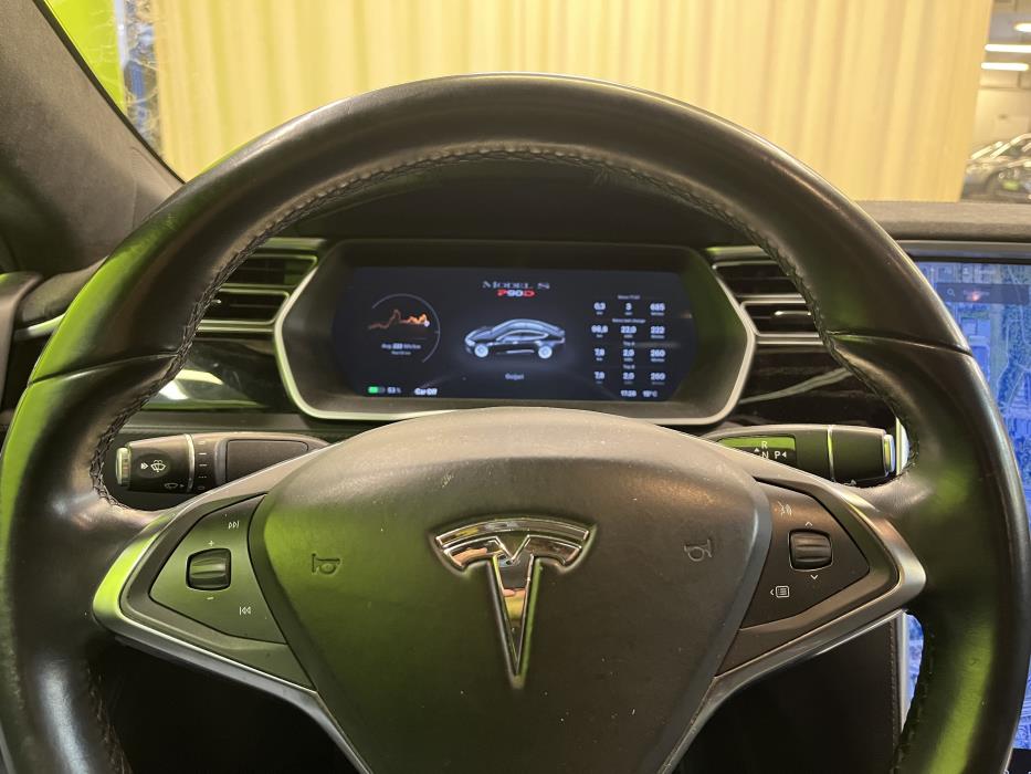 Tesla Model S 2016