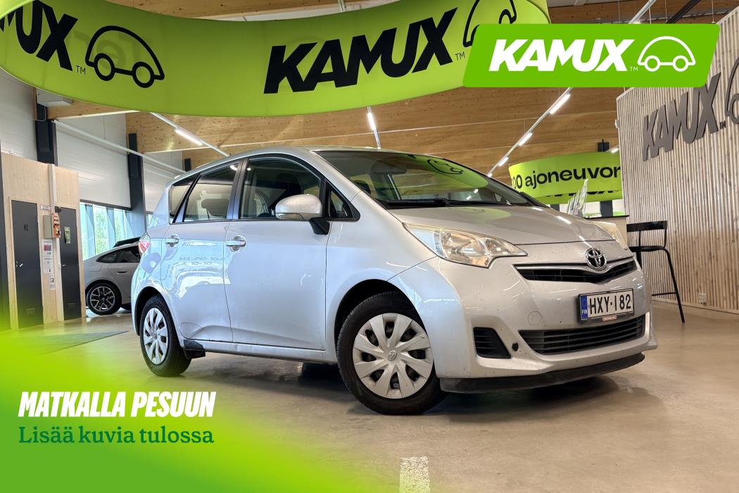Toyota Verso-S 2011
