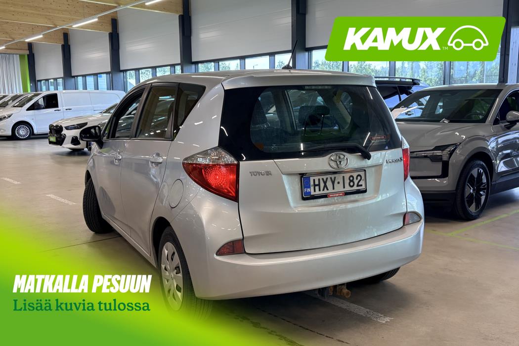 Toyota Verso-S 2011