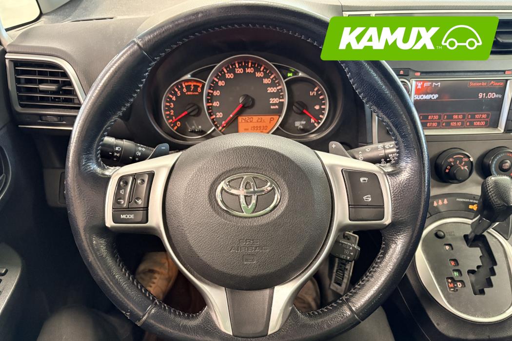 Toyota Verso-S 2011