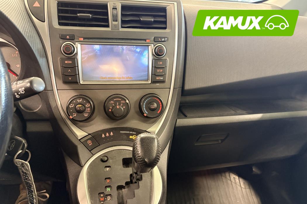 Toyota Verso-S 2011