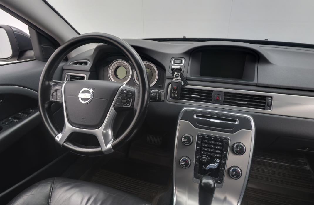 Volvo V70 2012