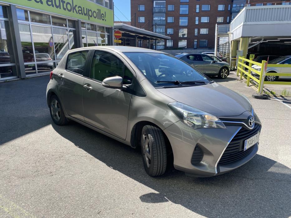 Toyota Yaris 2015