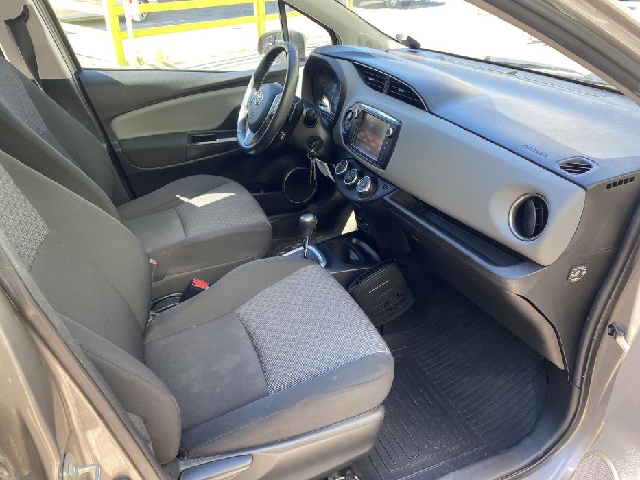 Toyota Yaris 2015
