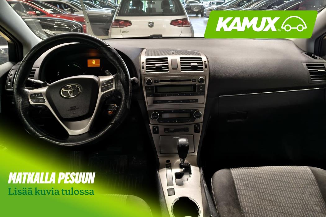 Toyota Avensis 2011