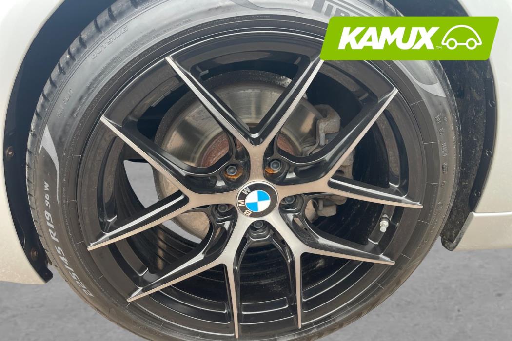 BMW 330 2018