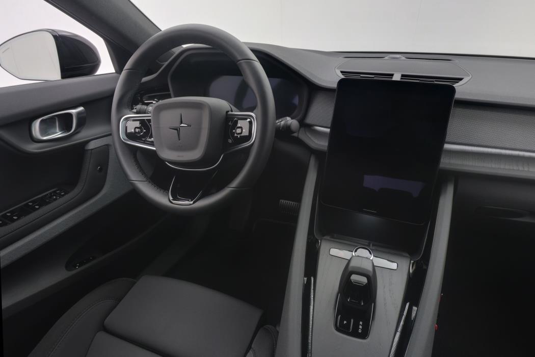 Polestar 2 2025