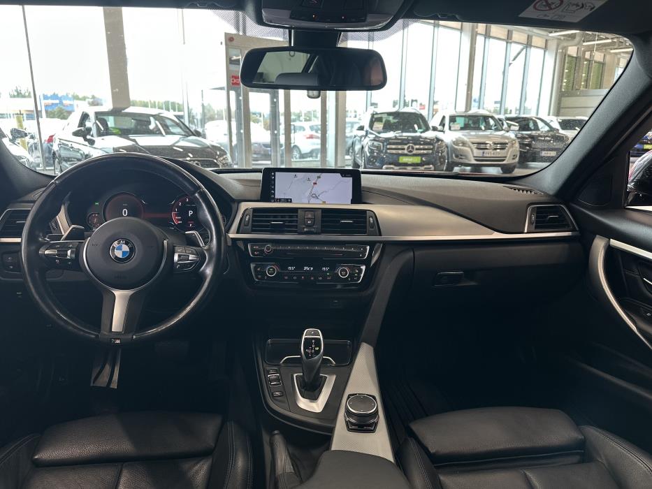 BMW 320 2019