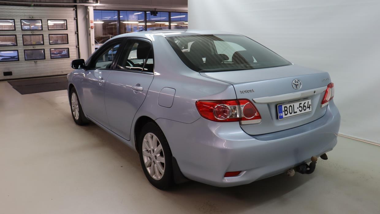 TOYOTA Corolla 2010