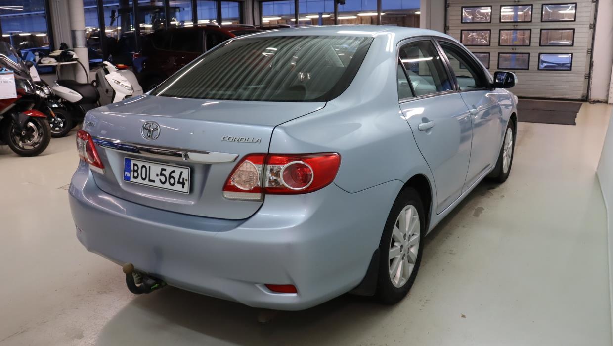 TOYOTA Corolla 2010