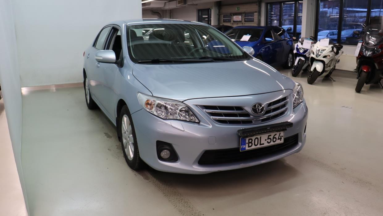 TOYOTA Corolla 2010
