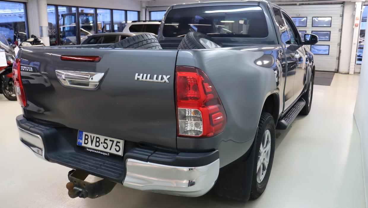 TOYOTA Hilux 2018