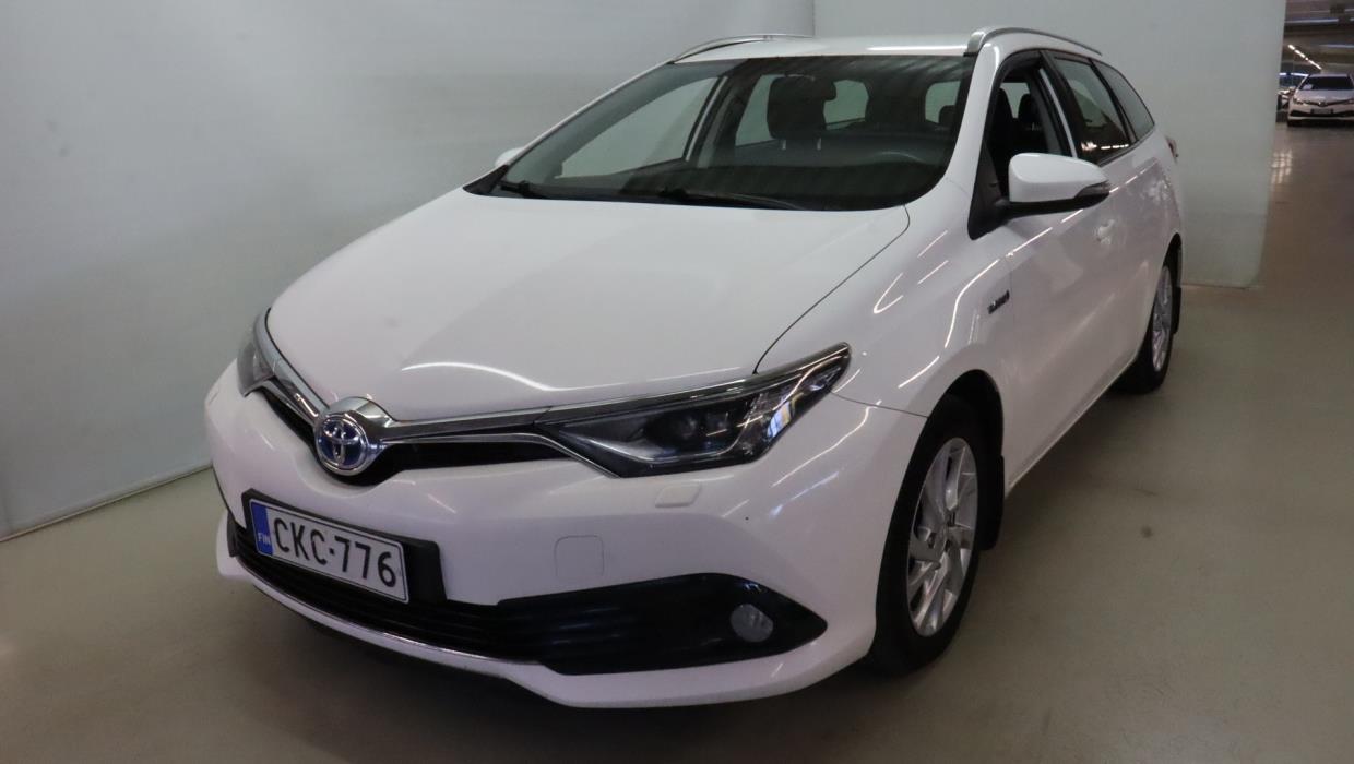 TOYOTA Auris 2016