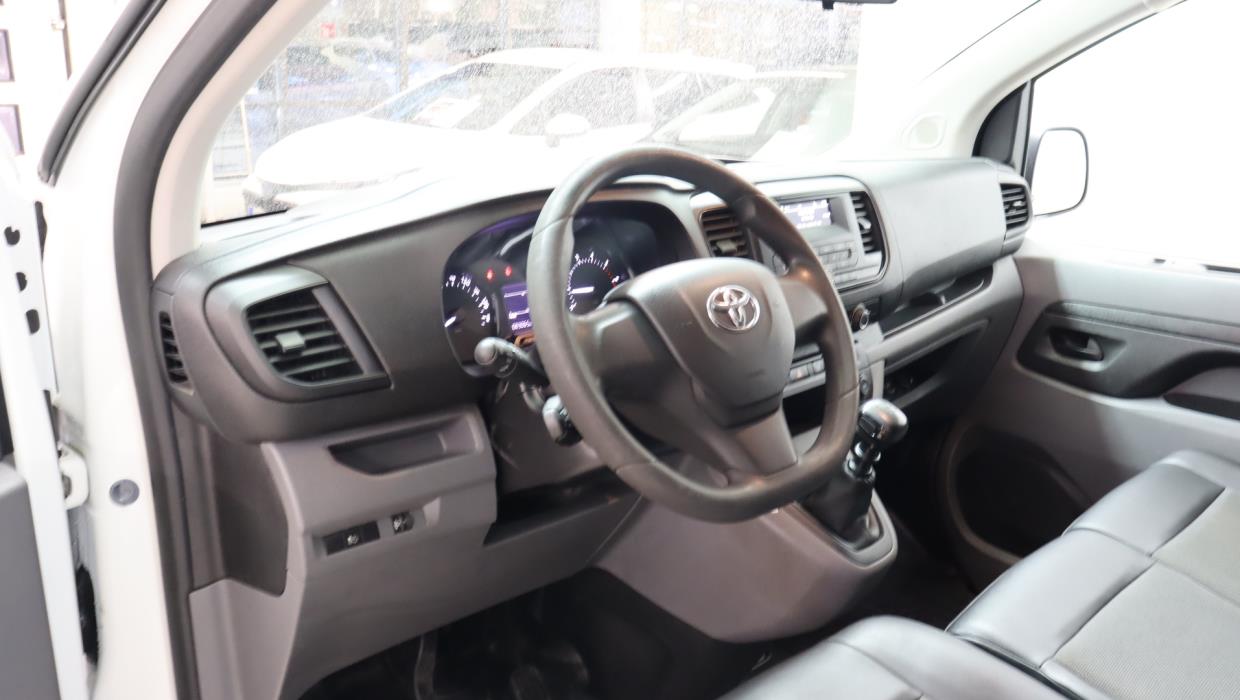 TOYOTA Proace 2019