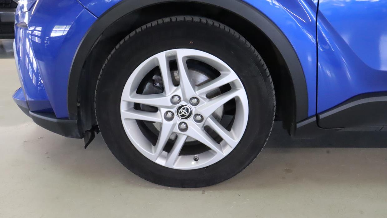 TOYOTA C-HR 2021