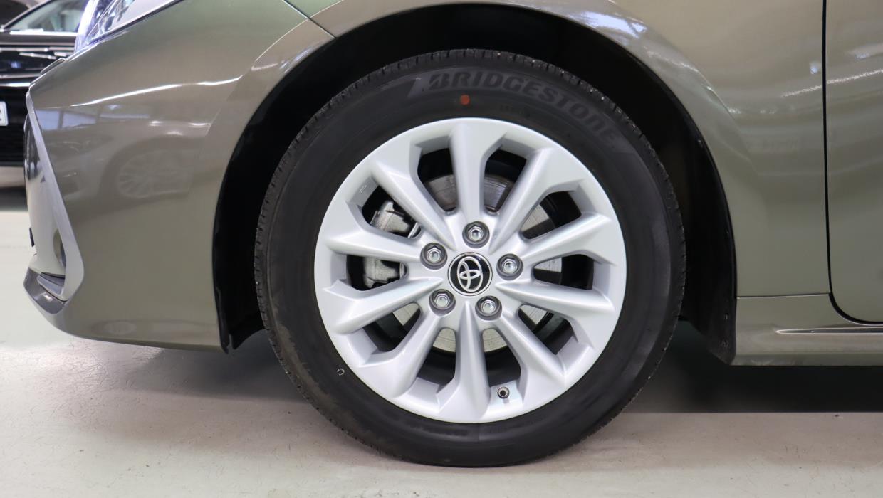 TOYOTA Corolla 2023