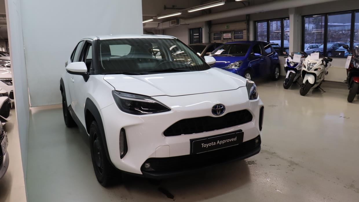 TOYOTA Yaris Cross 2024