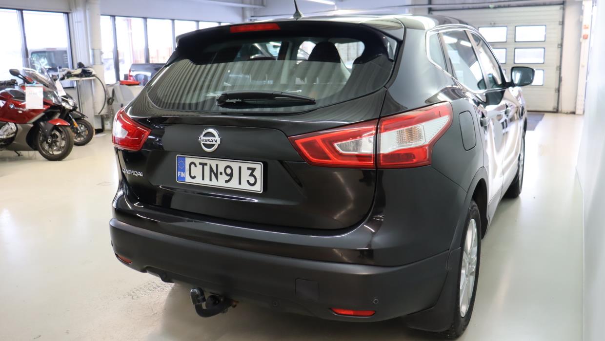 NISSAN Qashqai 2015