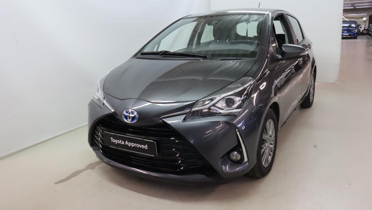 TOYOTA Yaris 2017