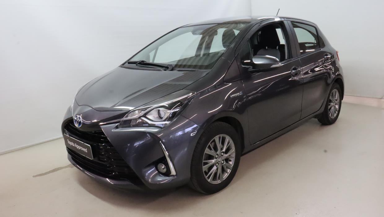 TOYOTA Yaris 2017