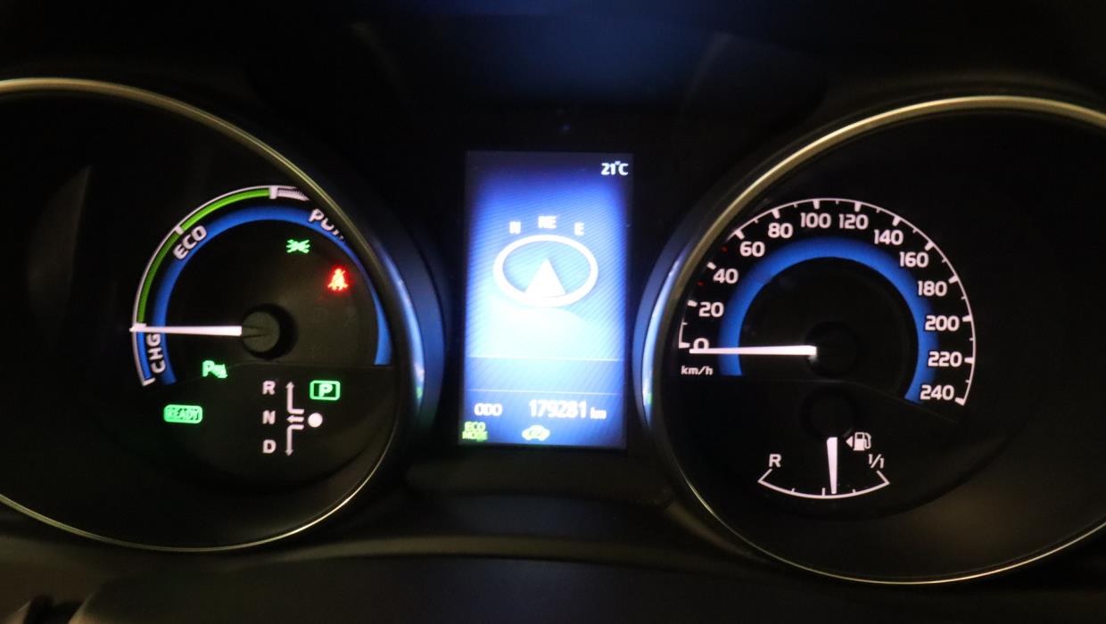 TOYOTA Auris 2016