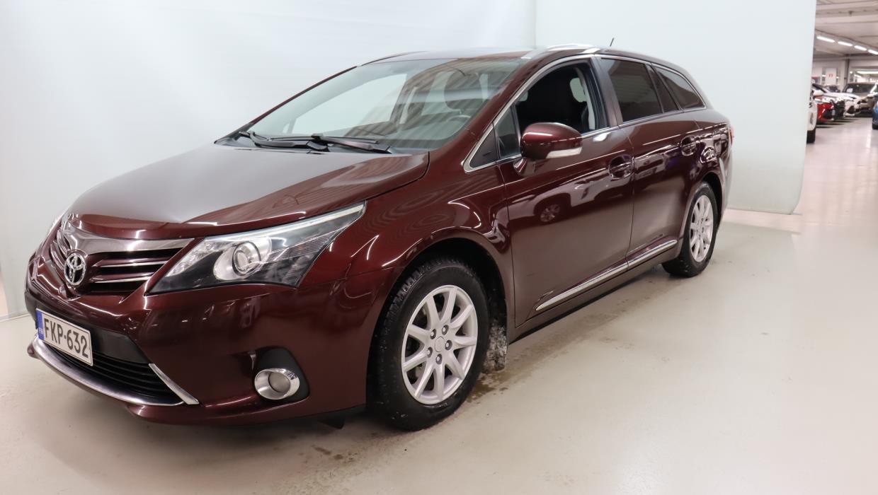 TOYOTA Avensis 2012
